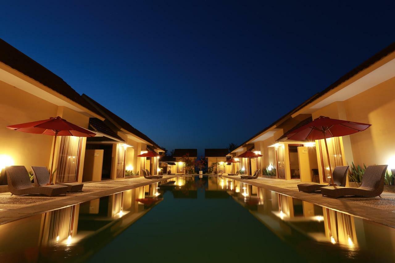 Belitung Holiday Resort Sijuk Екстер'єр фото