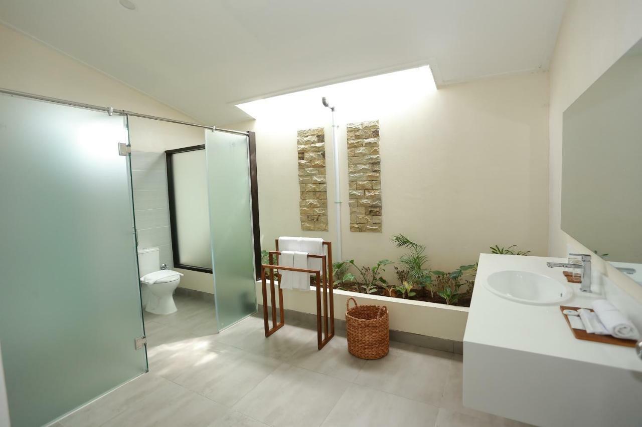 Belitung Holiday Resort Sijuk Екстер'єр фото