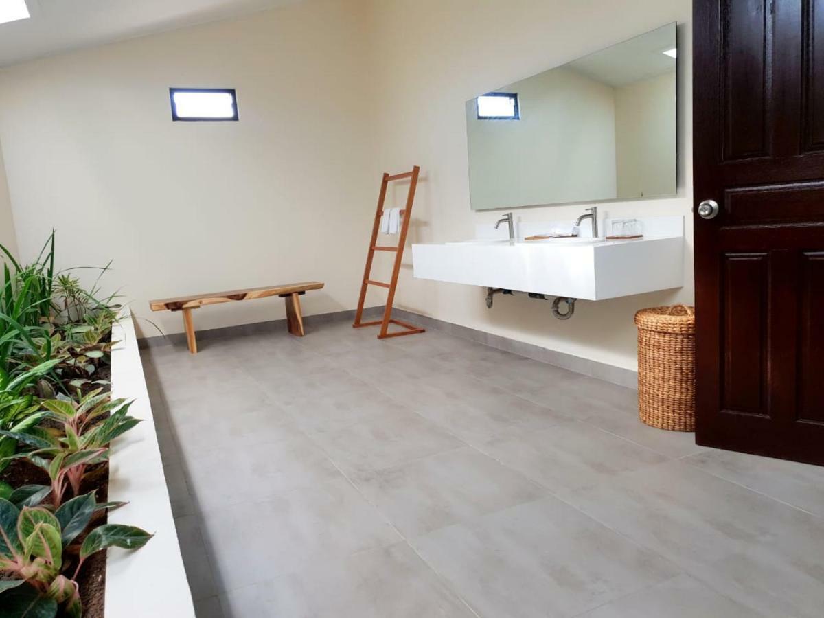 Belitung Holiday Resort Sijuk Екстер'єр фото