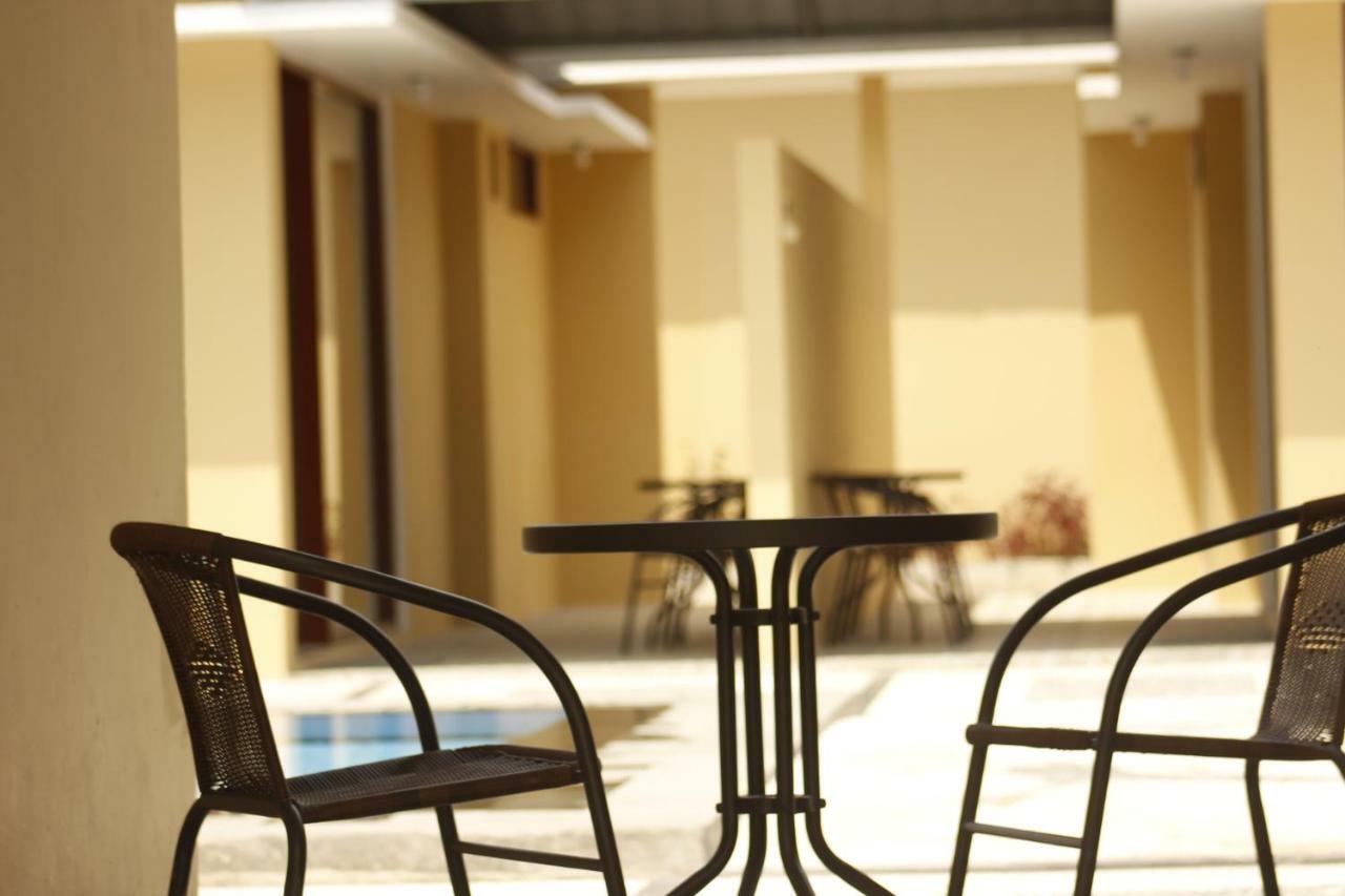 Belitung Holiday Resort Sijuk Екстер'єр фото