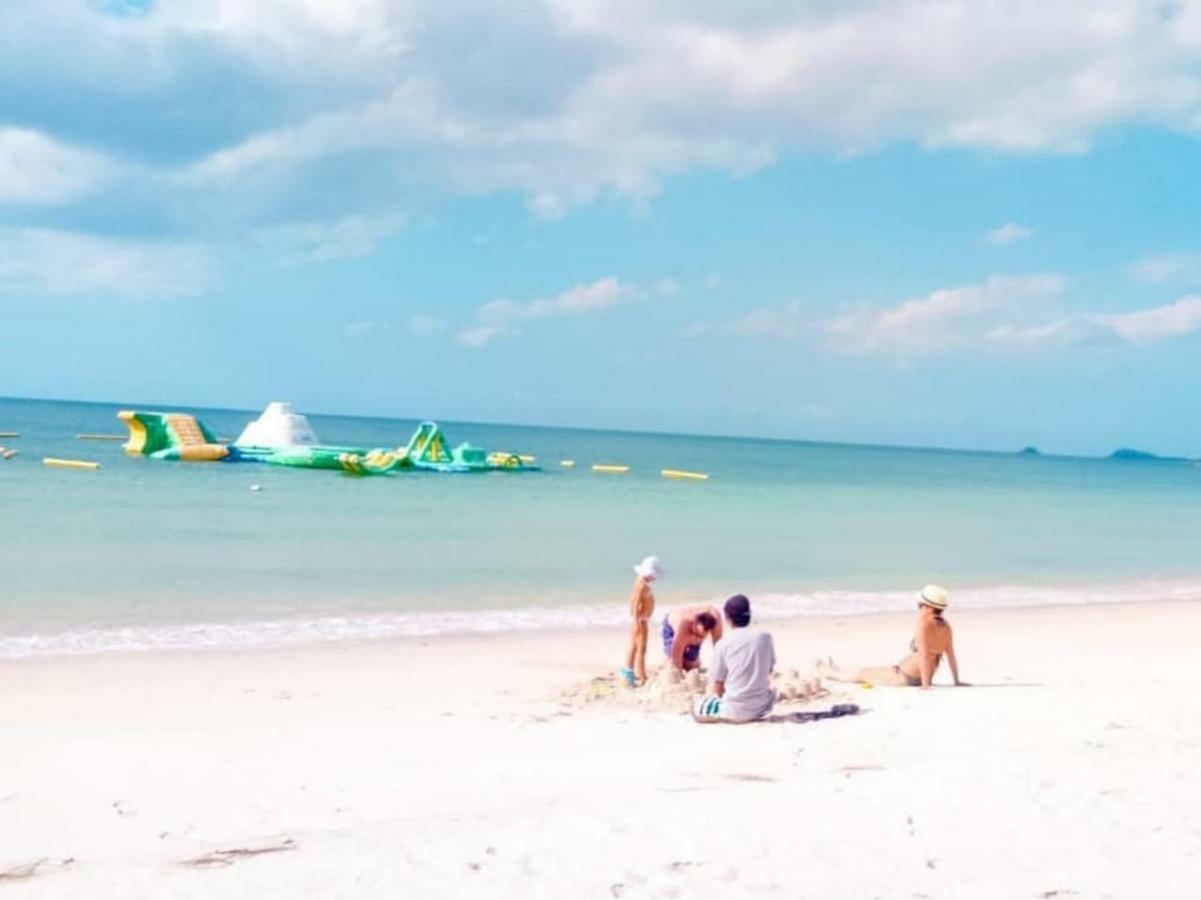Belitung Holiday Resort Sijuk Екстер'єр фото