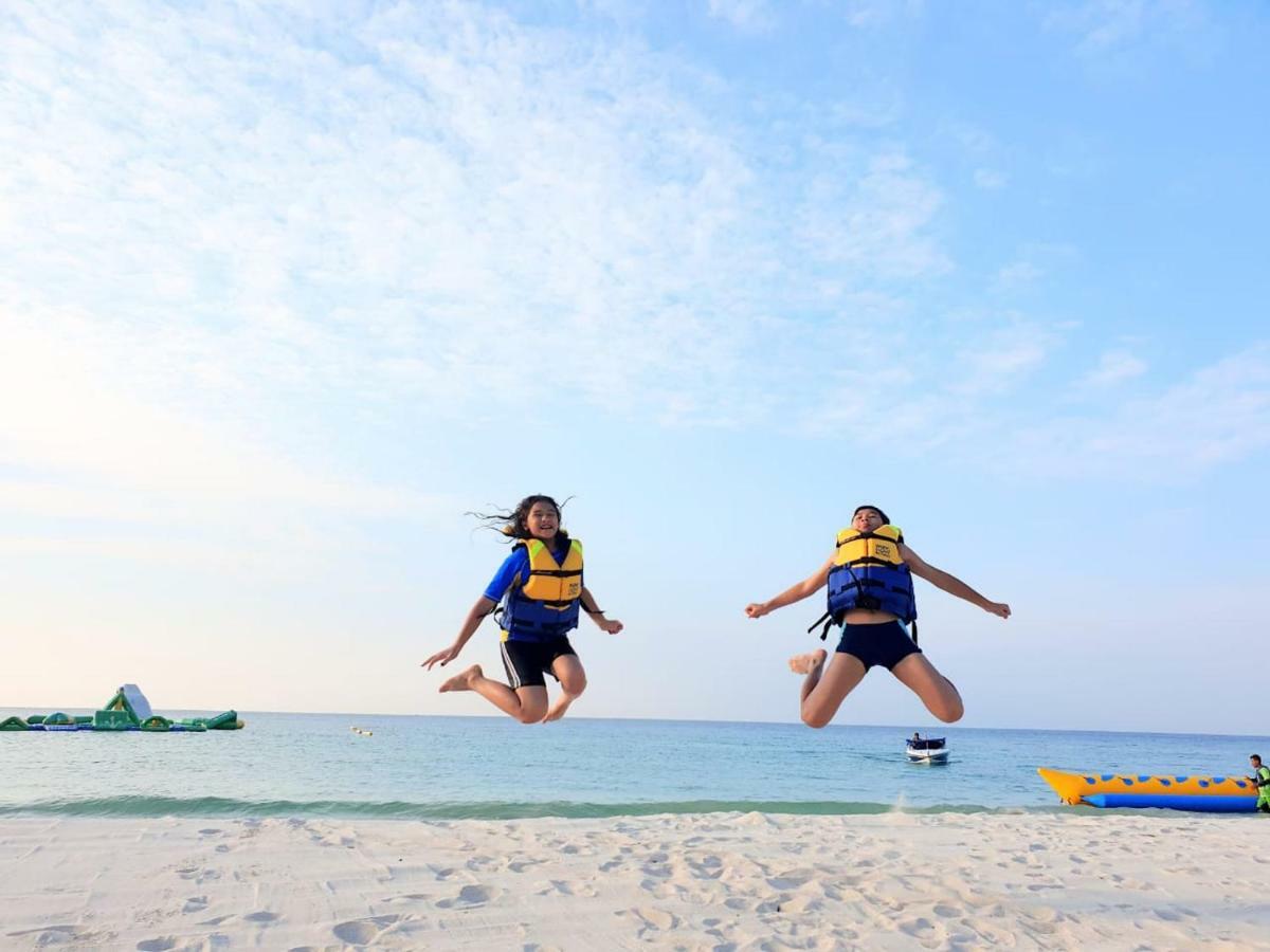 Belitung Holiday Resort Sijuk Екстер'єр фото