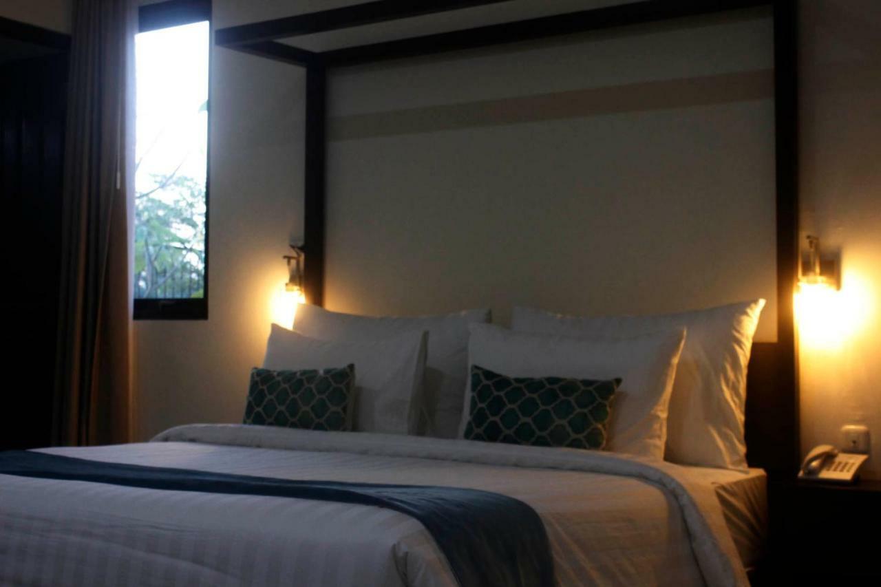 Belitung Holiday Resort Sijuk Екстер'єр фото