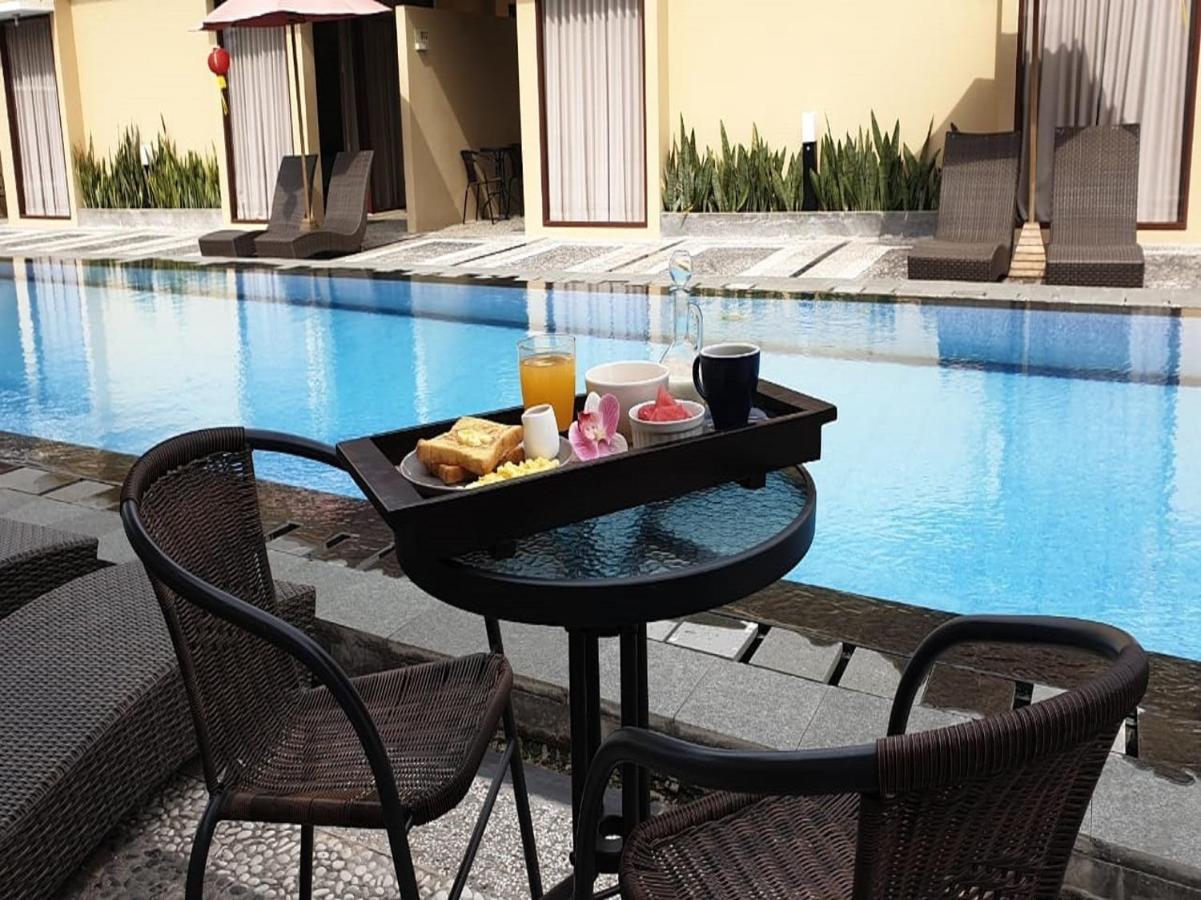 Belitung Holiday Resort Sijuk Екстер'єр фото